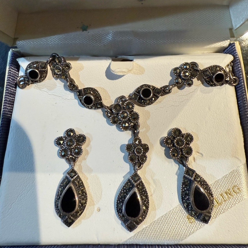 VTG  Black Onyx Marquesite Art‎ Deco Sterling Silver Necklace & Earring Set 925